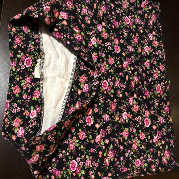 Pair of mini skirt - Picture 3 of 8